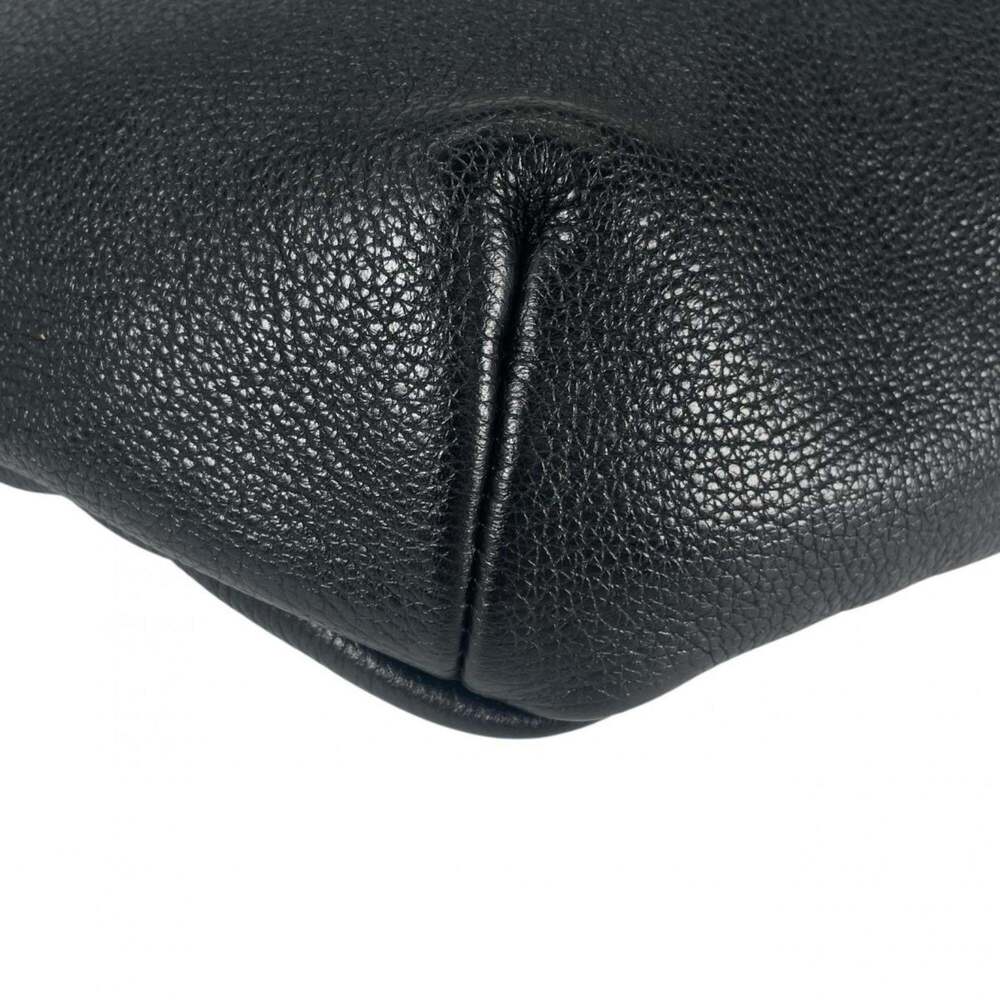 GUCCI Authentic Black Leather Fanny Pack - Picture 12 of 16